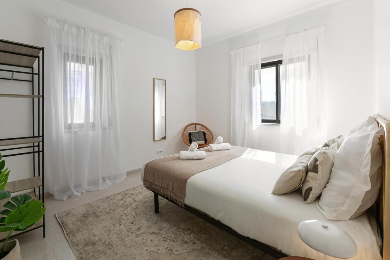 Peniche Coastal Escape Apartment ภายนอก รูปภาพ