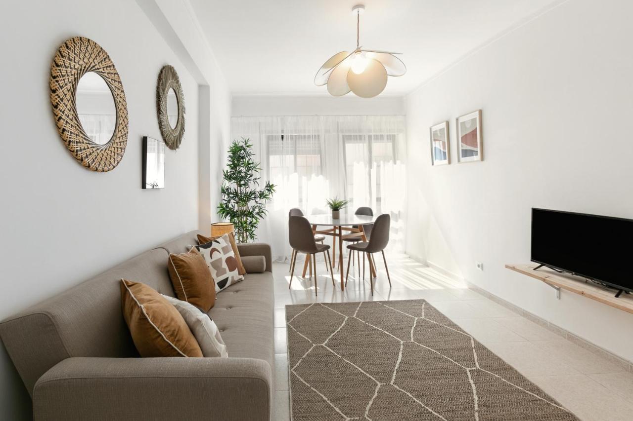 Peniche Coastal Escape Apartment ภายนอก รูปภาพ
