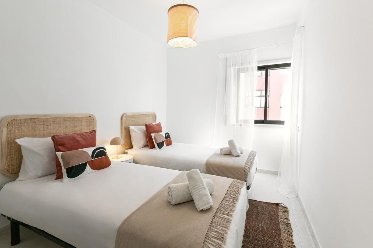 Peniche Coastal Escape Apartment ภายนอก รูปภาพ